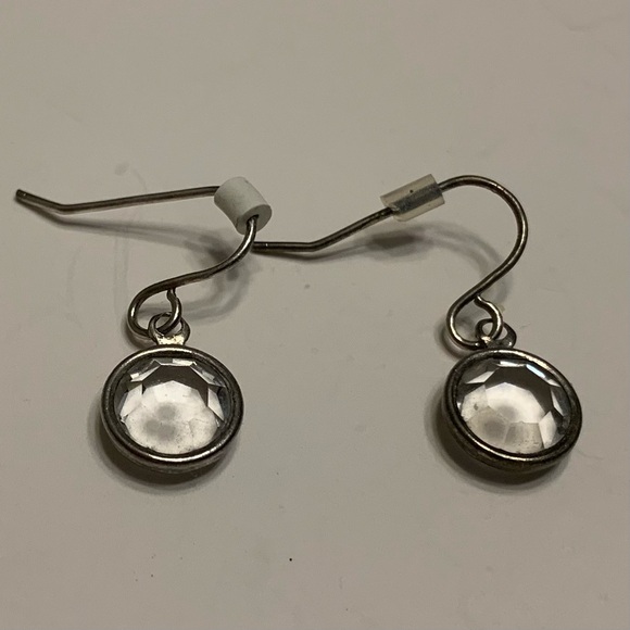 EARRINGS CRYSTAL RHINESTONE DANGLE
HYPOALLERGENIC PURE TITANIUM, STAINLESS STEEL - Picture 5 of 7